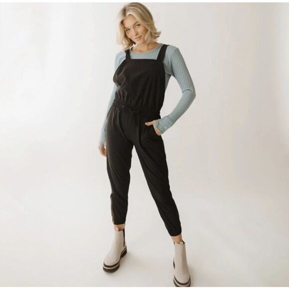 Albion Classic Overall Jumpsuit Womens‎ Sz Medium Black Cinch Waist Ankle Zipper - Picture 1 of 11